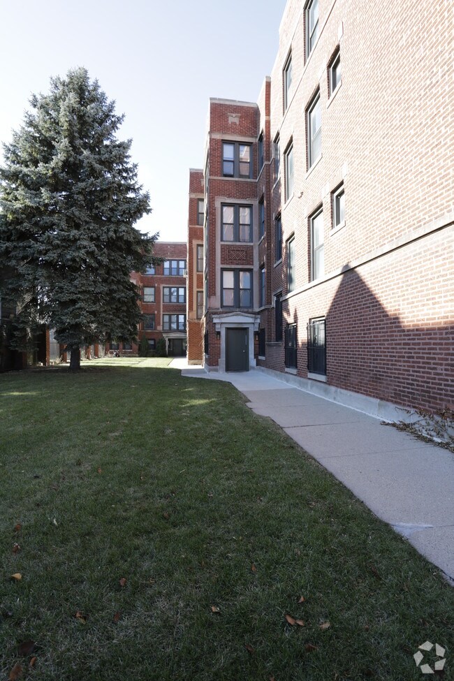 4840 S indiana Ave Apartments - 4840 S. Indiana Ave Apartments