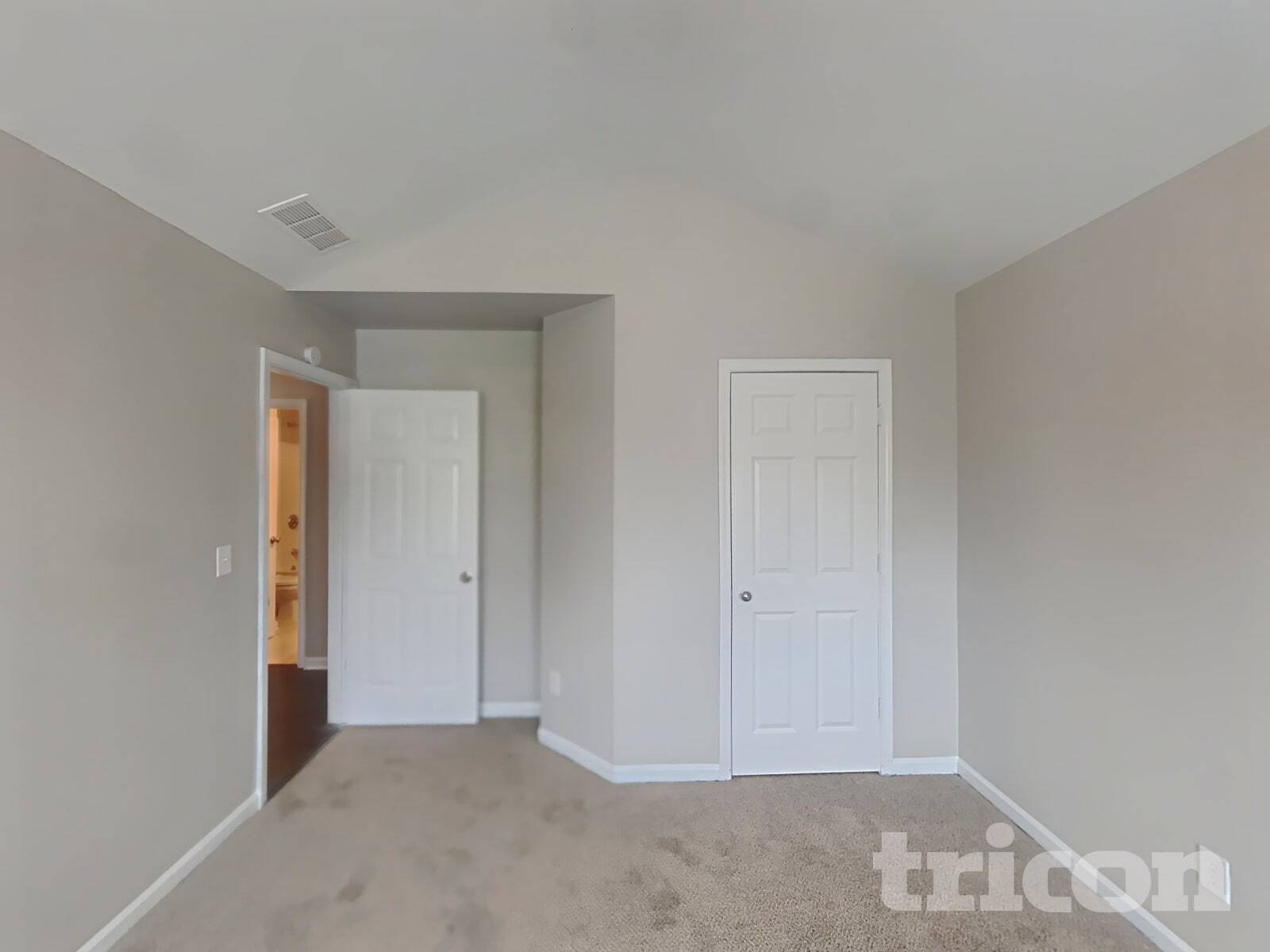 Building Photo - 5517 Village Trace