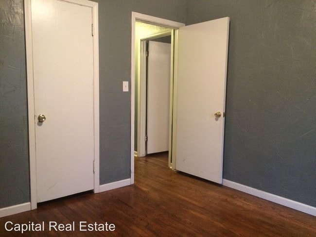 Building Photo - 3 br, 1.5 bath House - 116 W. Steed Dr.
