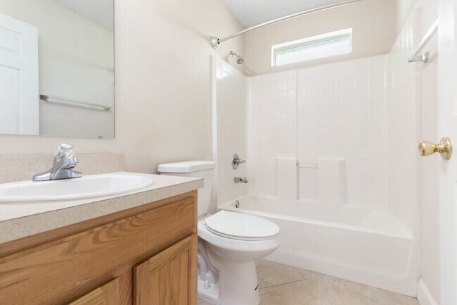 Building Photo - 5 Buffalo View Ln