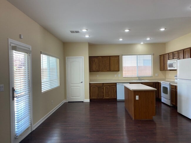 Building Photo - MOUNTAIN FALLS - Adriano Way