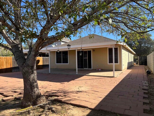 Building Photo - 1738 Aransas Pass Dr