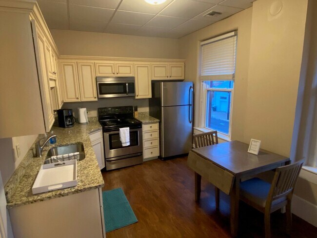 Building Photo - Rogers Loft