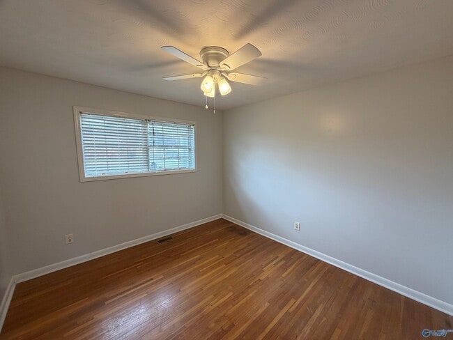 Building Photo - 756 Morris St SW