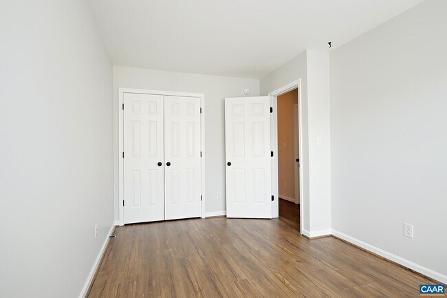 Building Photo - 4740 Bluejay Way