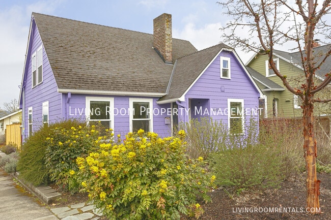 Building Photo - 4451 SE 29th Ave