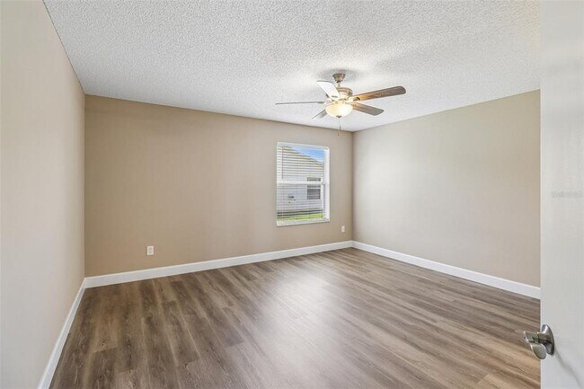 Building Photo - 2609 Privada Dr