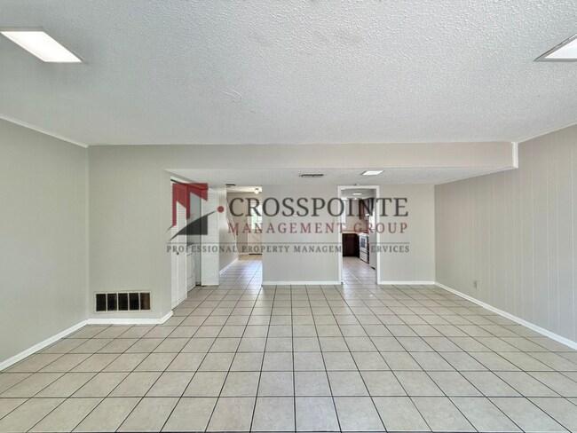 Building Photo - Delmar Dr.  2518/2520