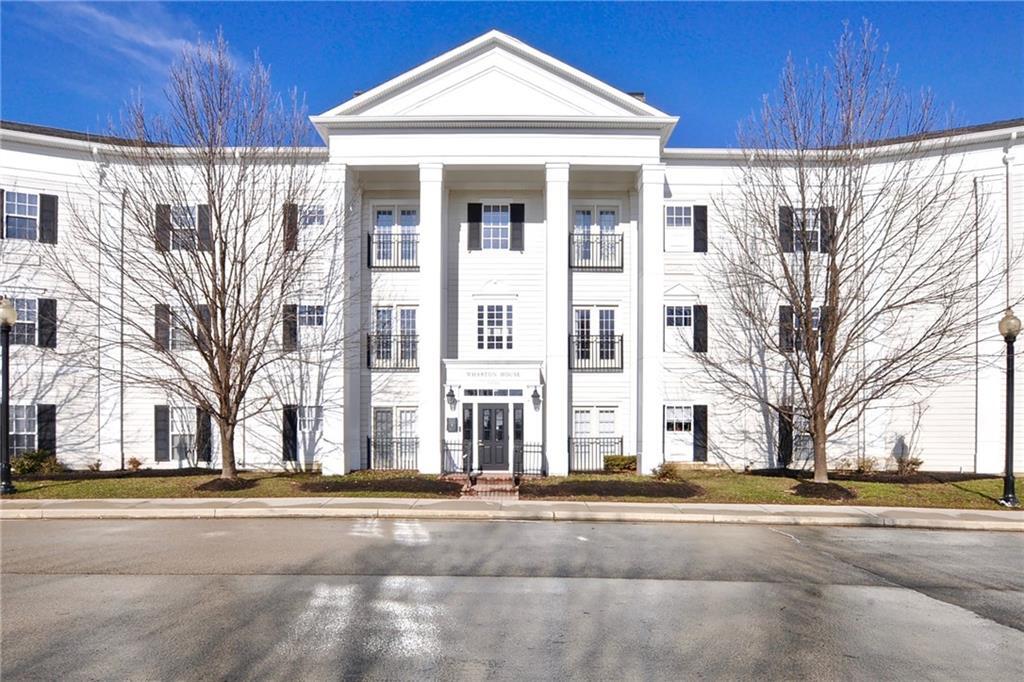 Building Photo - 12926 University Crescent