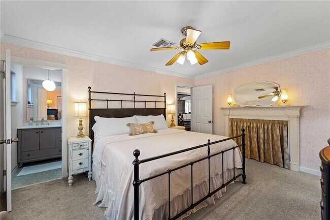 Building Photo - 731 Texas St