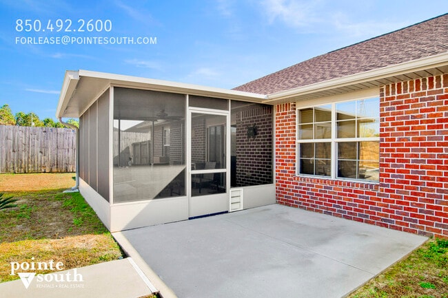 Building Photo - 33633 Field Stone Ln