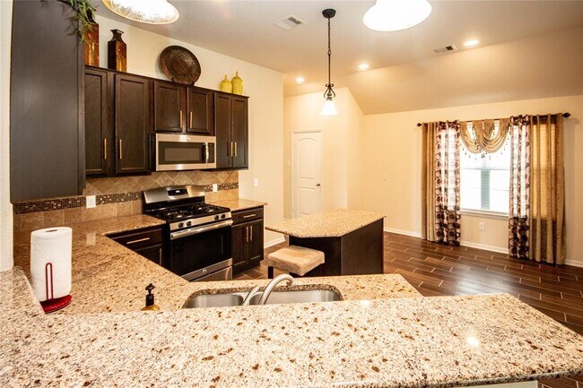 Building Photo - 6423 Westward Wood Way