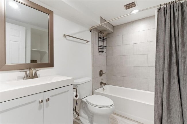 Building Photo - 3112 Dove Way