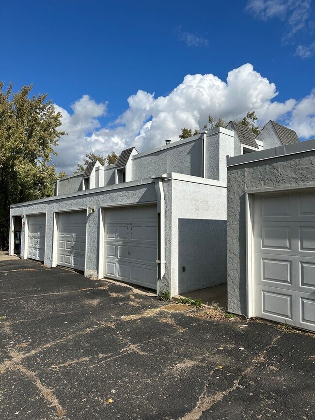 Building Photo - Two Bedroom