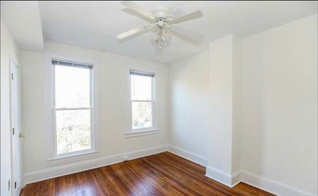 Primary Photo - 1423 E Street NE, Unit 2nd Fl Front Bedroom