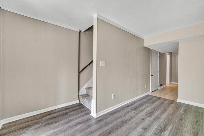 Building Photo - 7311 Maple Ct SW