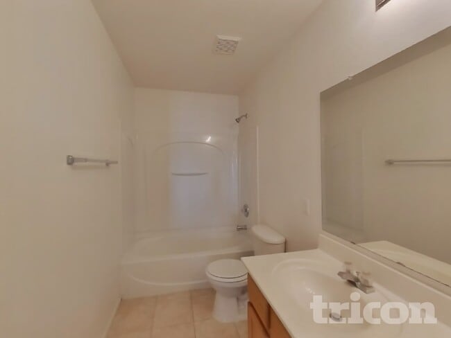 Building Photo - 5871 E Everhart Ln