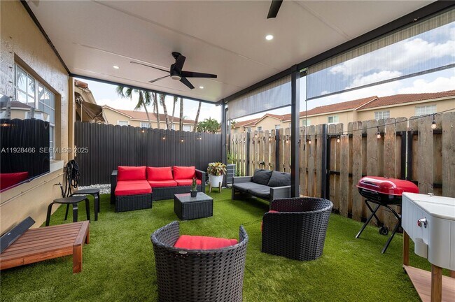 Building Photo - 15863 SW 71st St