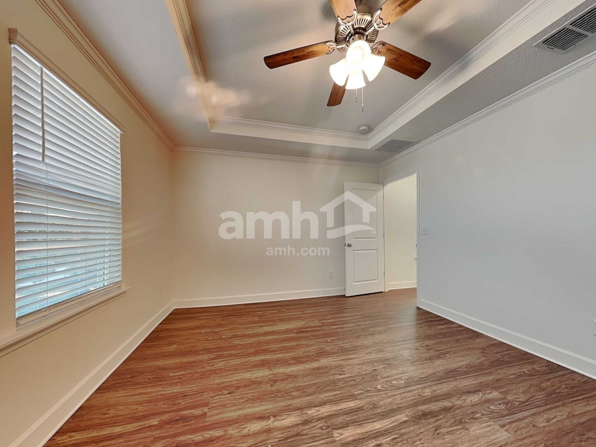 Building Photo - 5945 Hampton Creek Rd