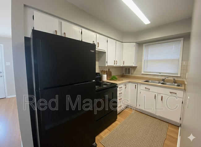 Building Photo - 7703 Alaska Ave