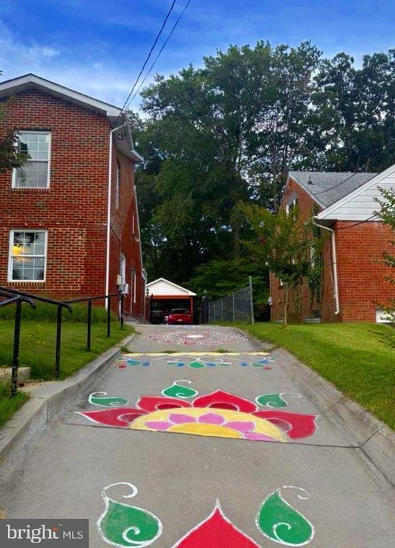 Building Photo - 7213 Adelphi Rd