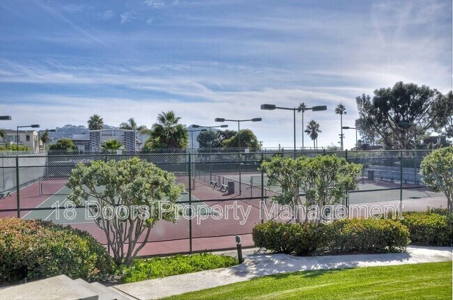 Building Photo - 2239 Del Mar Scenic Pkwy