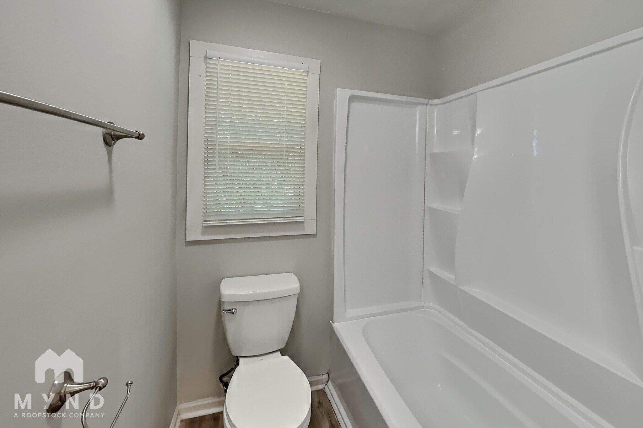 Building Photo - 6143 Castle Ct