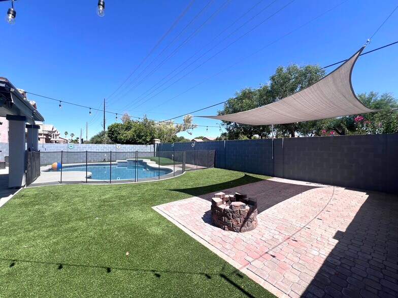 Backyard - 1501 E Princeton Ave