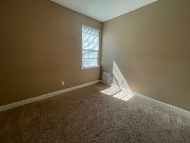 Building Photo - 528 Brantley Cove Cir