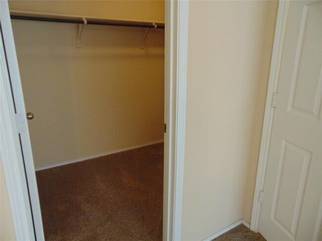 Building Photo - 251 Wolfberry Path