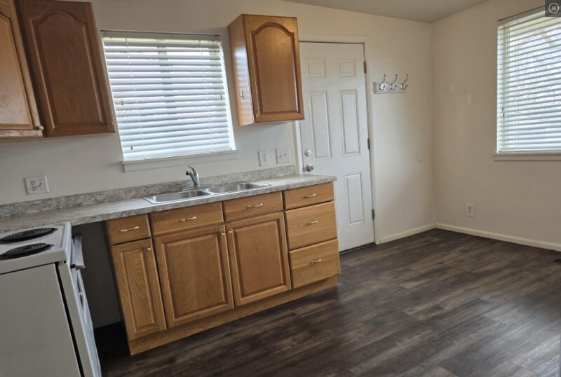 Building Photo - 2583 W 4800 S