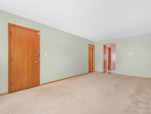 Building Photo - 2520 N Neva Ave