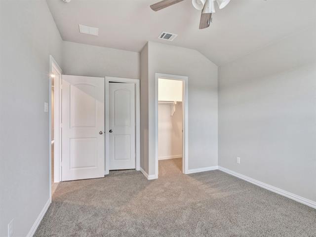 Building Photo - 2106 Sandpiper Wy