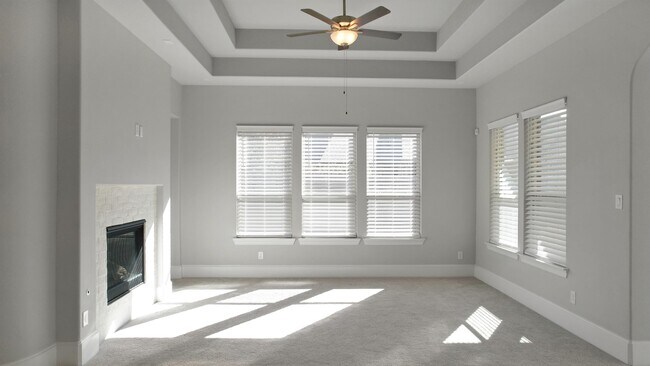 Building Photo - 16807 Hemlock Grove Dr