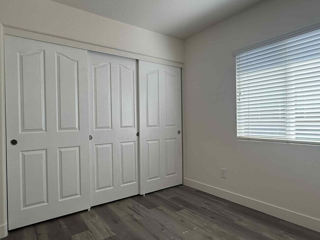 Building Photo - 27647 Rosemont Ct