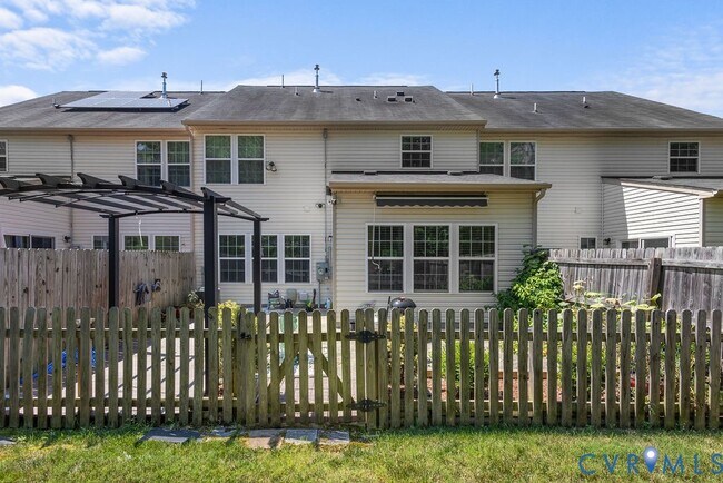 Building Photo - 3414 Avocado Dr