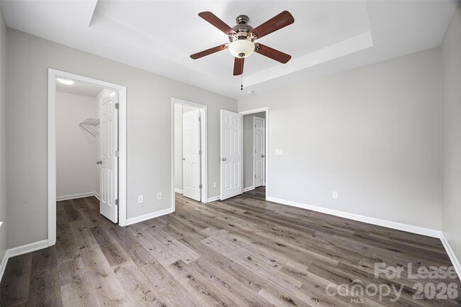 Building Photo - 5194 Brooktree Dr