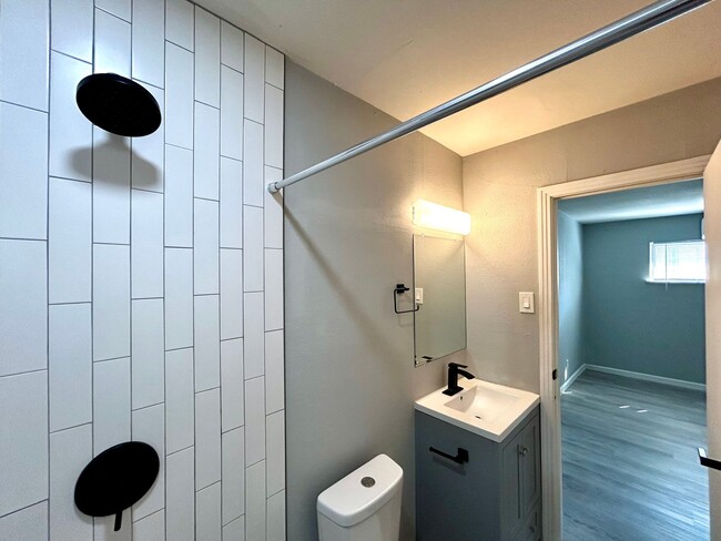 Building Photo - 3304 Tom Green St