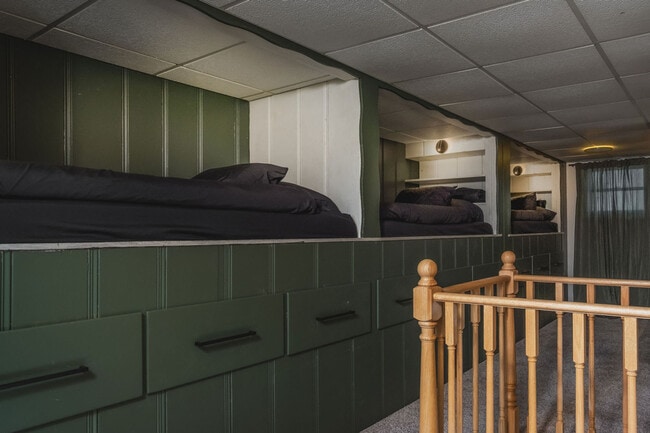 Building Photo - 40608 102nd Pl