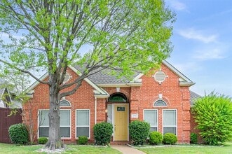 Building Photo - 2712 Creekmere Dr