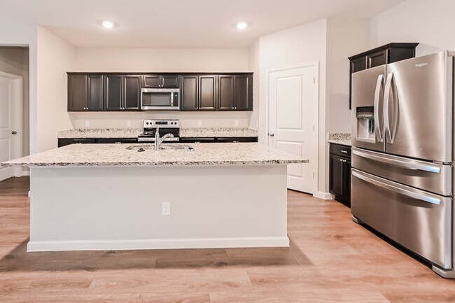 Building Photo - 10080 Pappas Dr