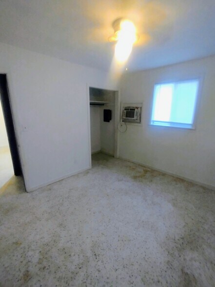 Building Photo - 1503 Old Kings Rd