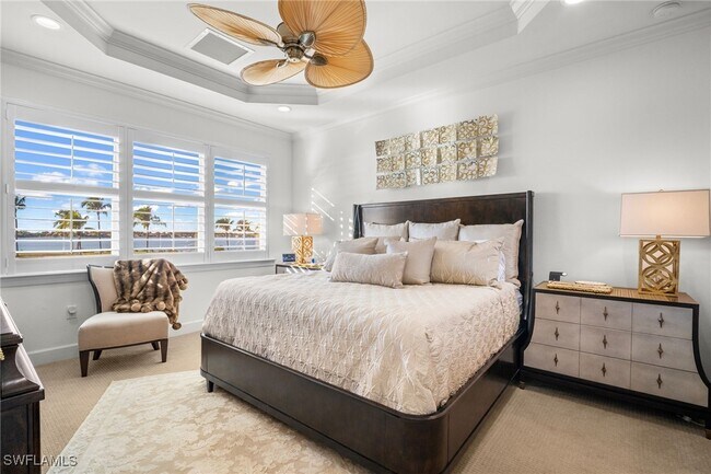 Building Photo - 9064 Siesta Bay Dr