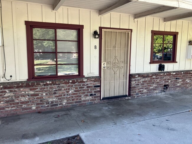 Primary Photo - 1130 Stoddard Ave