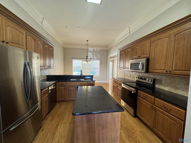 Building Photo - 126 Bilton Dr