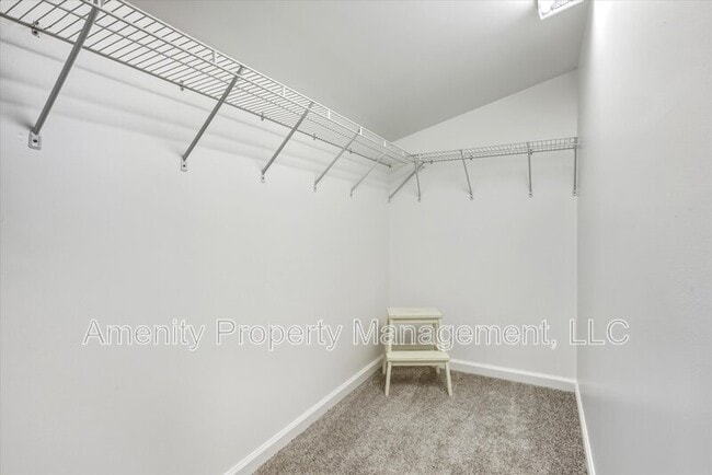 Building Photo - 121 Yorkshire Dr