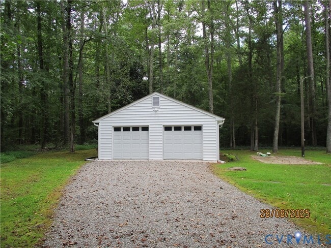 Building Photo - 8061 St Pauls Church Rd