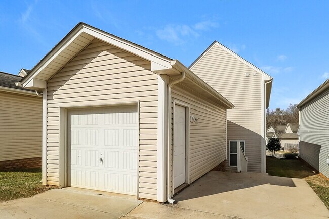 Building Photo - 11519 McDunkeld Dr