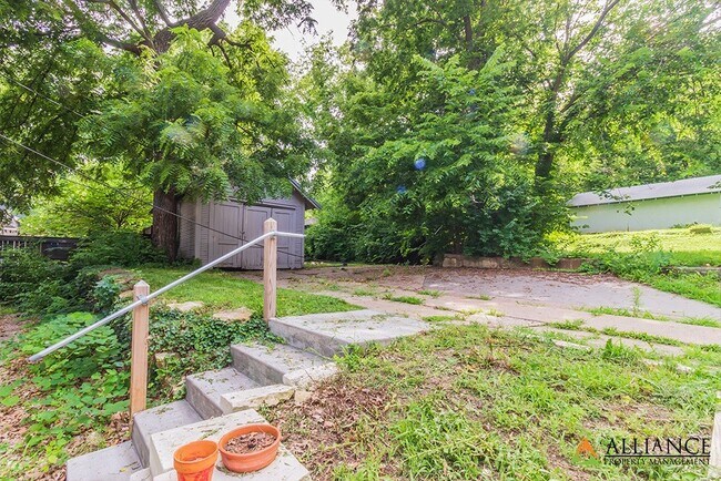 Building Photo - $300 off 1st Month's Rent!! Gorgeous Home!!