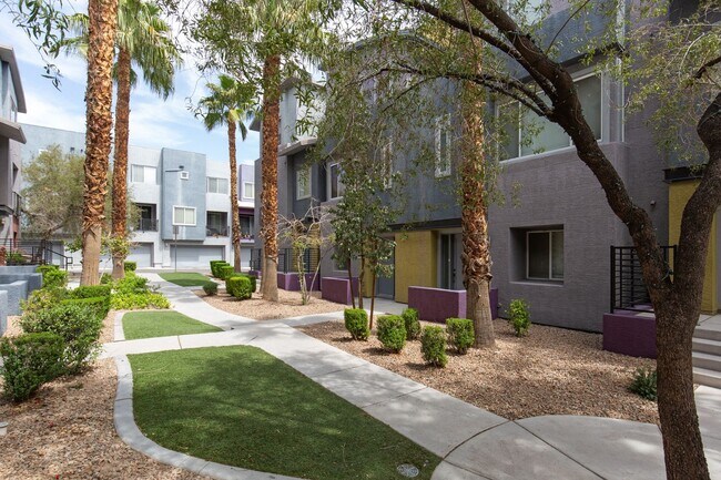 Building Photo - 9050 W Tropicana Ave